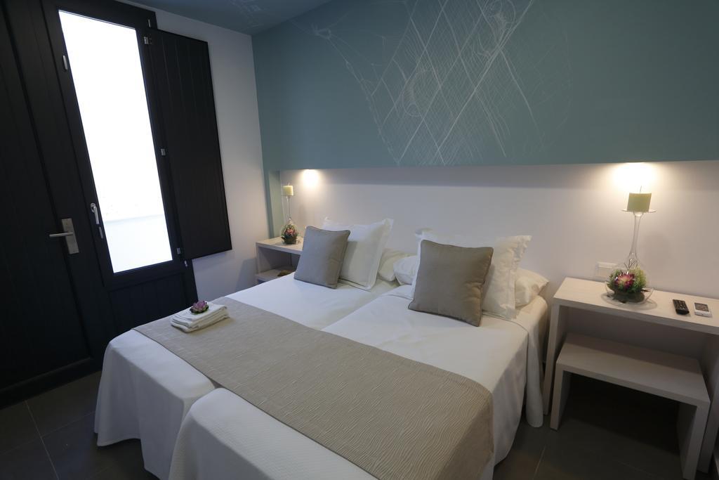 La Pasajera Hostal Boutique コニル・デ・ラ・フロンテラ エクステリア 写真