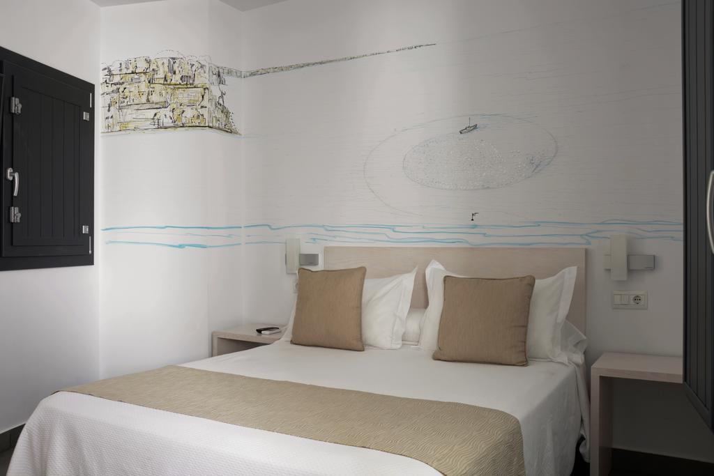 La Pasajera Hostal Boutique コニル・デ・ラ・フロンテラ エクステリア 写真