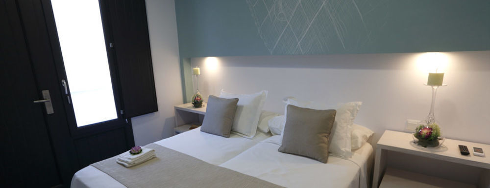 La Pasajera Hostal Boutique コニル・デ・ラ・フロンテラ エクステリア 写真